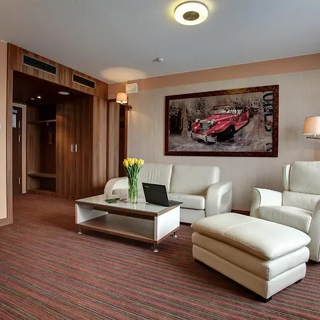 Haston Hotel 4*