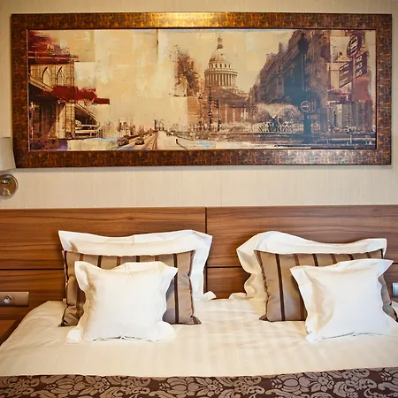 Haston Hotel