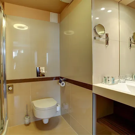 Haston 4* Wrocław