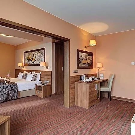 Haston Hotel